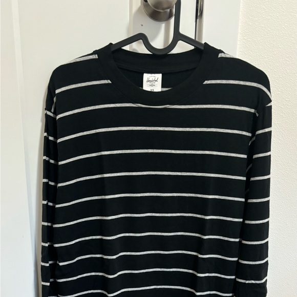 Herschel Long sleeve - Picture 2 of 8